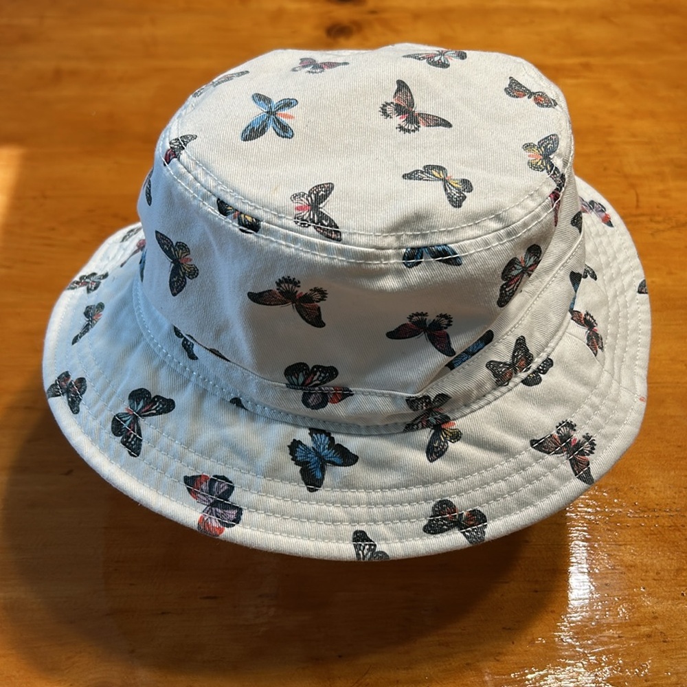 American Eagle Butterfly Bucket Hat - Picture 2 of 9